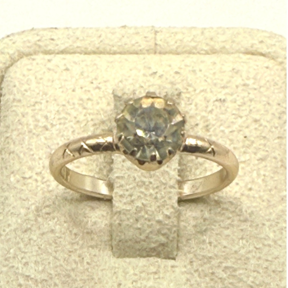 Vintage Germany Gold Tone Buttercup Solitaire Ring Etched Band Size 6